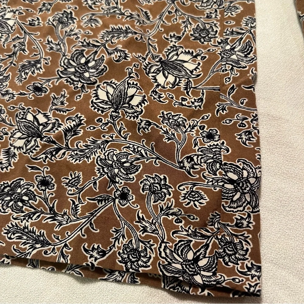 J. Jill wide leg crop floral with pockets pants. Size small.